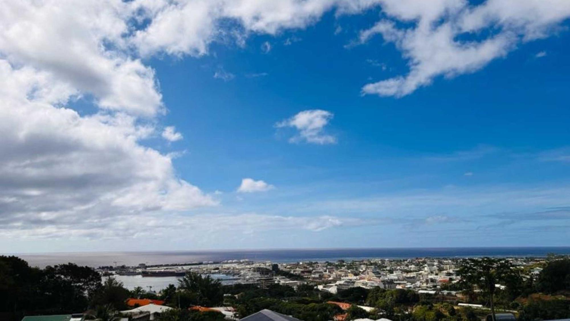 Tahiti - Fare Temahana パペーテ エクステリア 写真